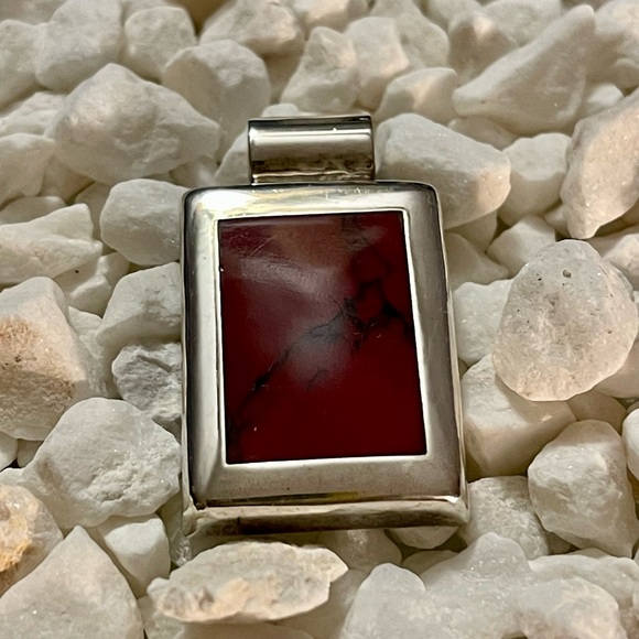 Vintage Jewelry - Howlite in Red and Sterling Silver Vintage 1990s Pendant 🔴 approx 2”
